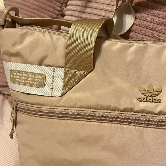 NWT - adidas Originals Puffer Shopper Tote Bag - Picture 3 of 8